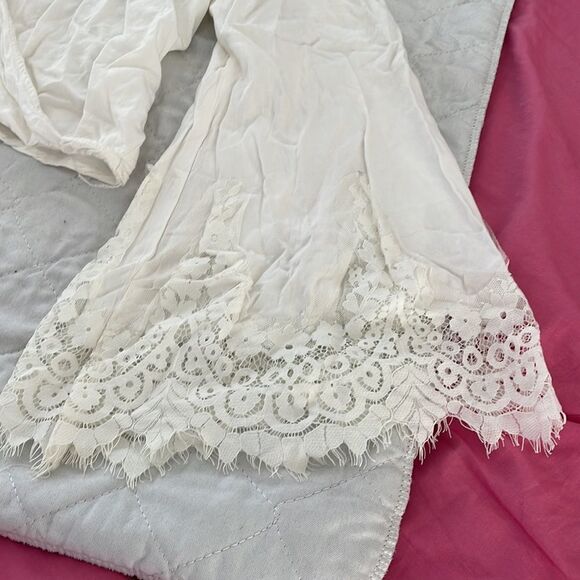 Unique top cream colored with lace sleeves crisscross front by girl obsessed M - Picture 2 of 5